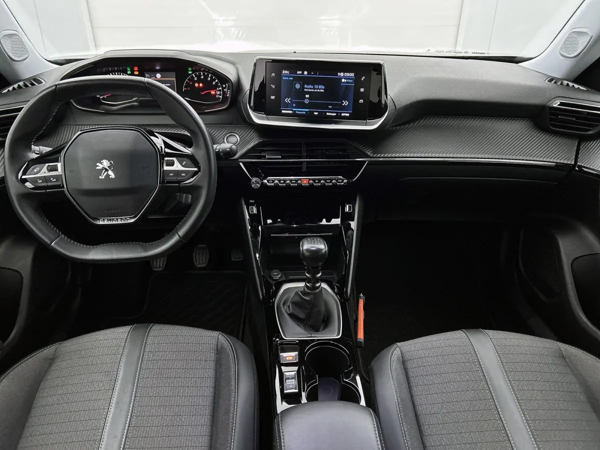 1.2 100pk Allure | Trekhaak | Apple Carplay/Android Auto | LMV 17" | Cruise Control | Climate Conrol | Parkeersensoren achter