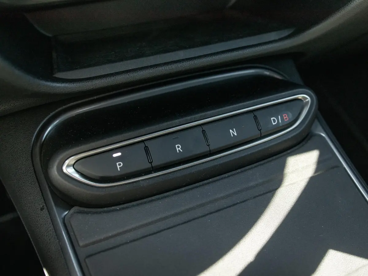 Sport 54 kWh | Navi | Bicolore l Camera