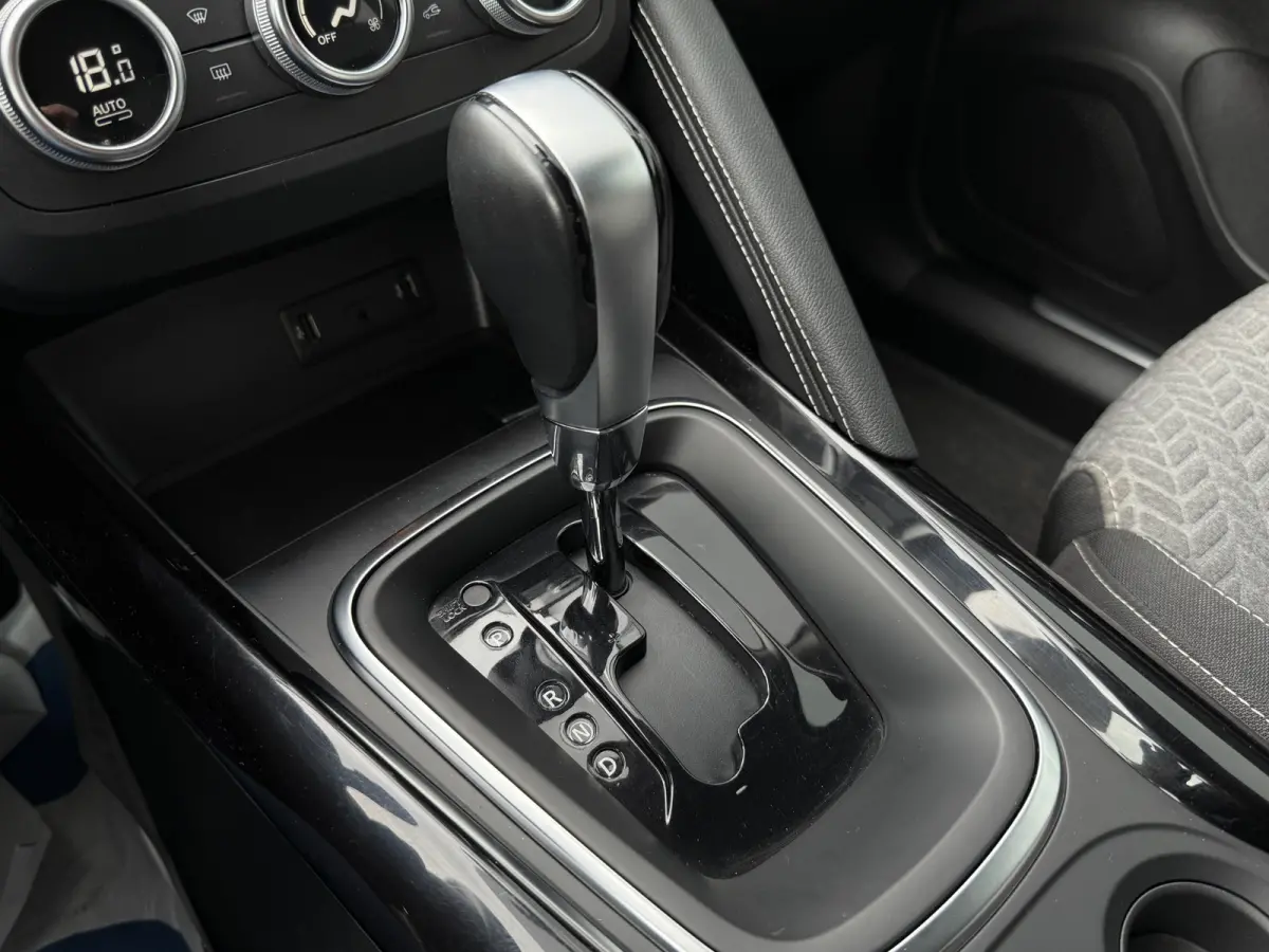 BWJ 2022 1.3 141 PK TCe Limited AUTOMAAT | TREKHAAK | KEYLESS | CARPLAY + ANDROID |  NAVI | CLIMA | CRUISE | LMV | PDC