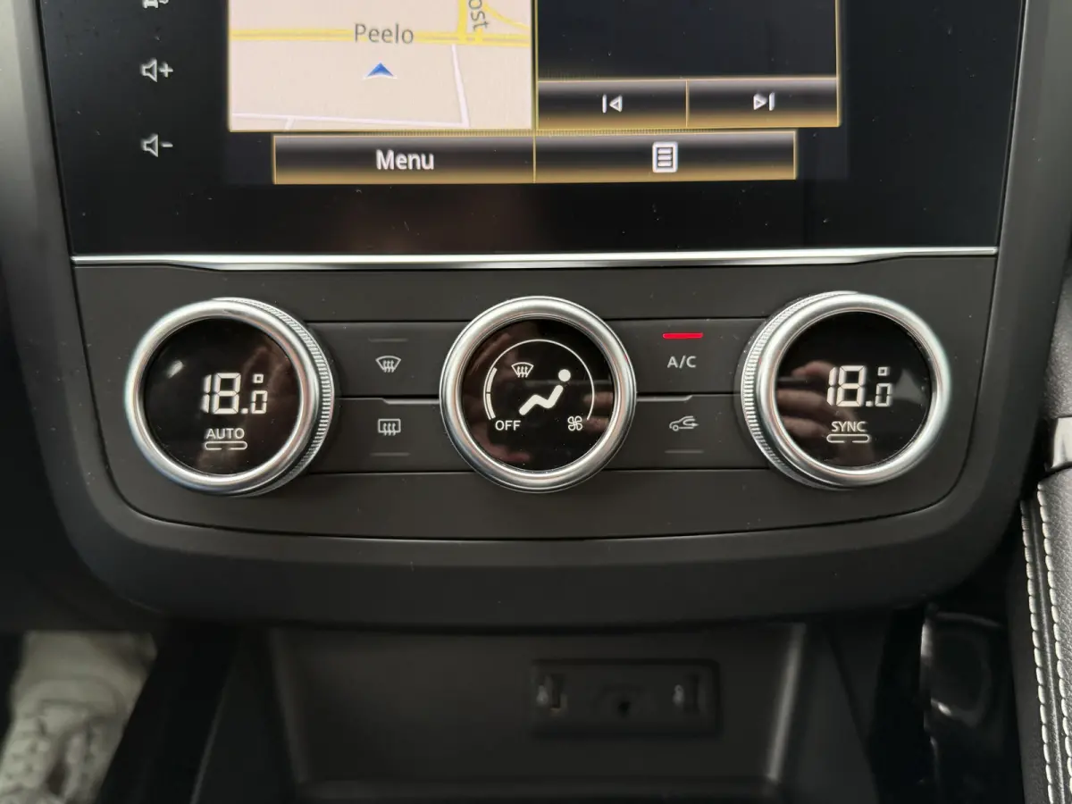BWJ 2022 1.3 141 PK TCe Limited AUTOMAAT | TREKHAAK | KEYLESS | CARPLAY + ANDROID |  NAVI | CLIMA | CRUISE | LMV | PDC