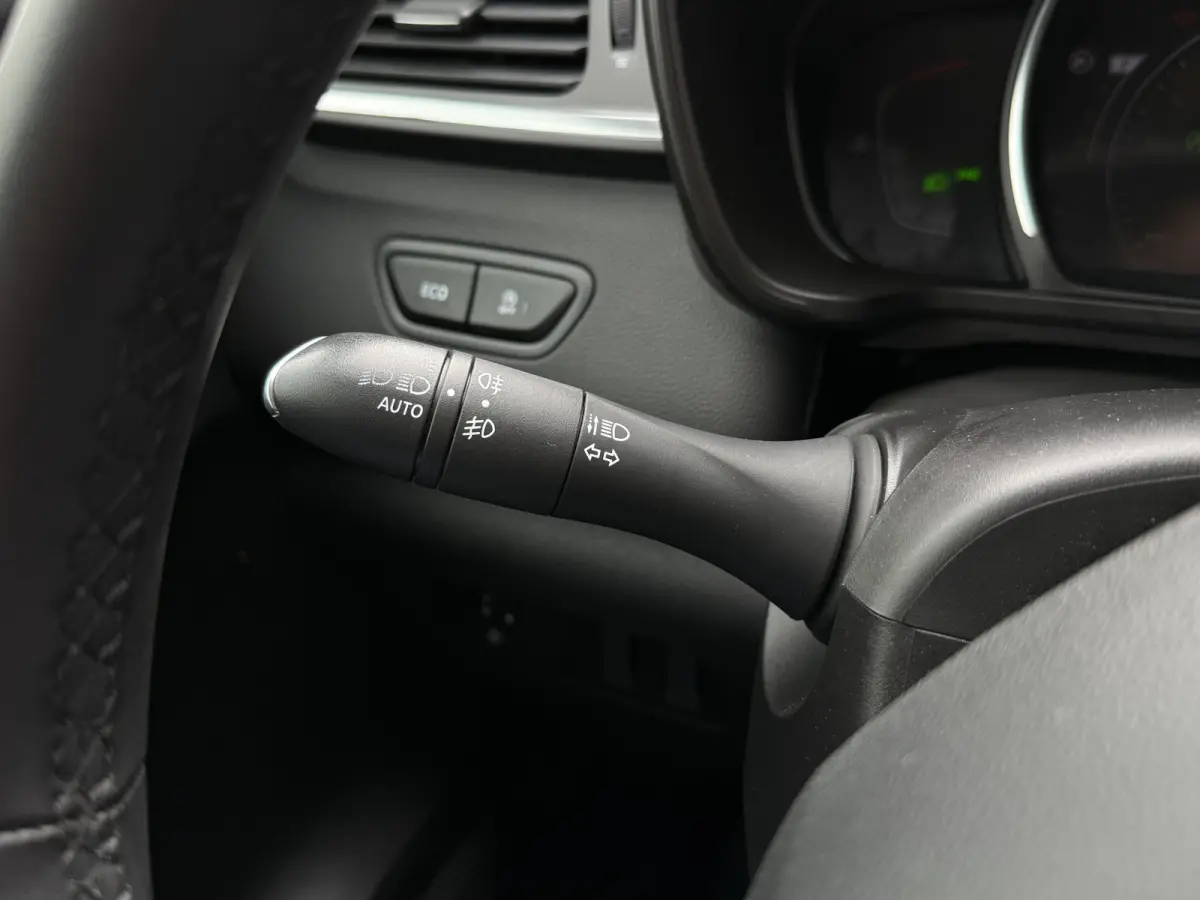 BWJ 2022 1.3 141 PK TCe Limited AUTOMAAT | TREKHAAK | KEYLESS | CARPLAY + ANDROID |  NAVI | CLIMA | CRUISE | LMV | PDC