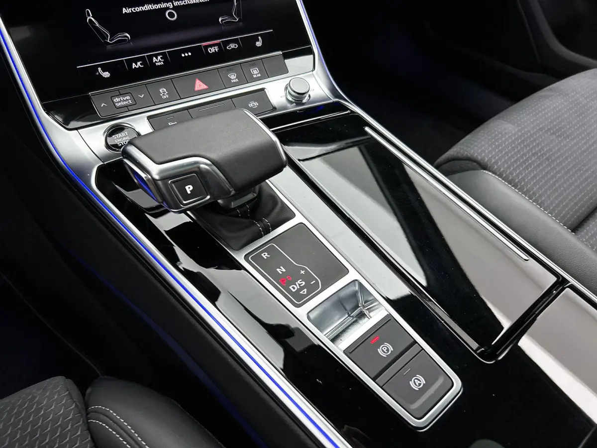 50 TFSI e quattro S edition Competition 299 PK | Automaat | Navigatie | 360 Camera | Panoramadak | Adaptive Cruise Control | Climate Control | Stoelverwarming | Parkeersensoren | Virtual Coc