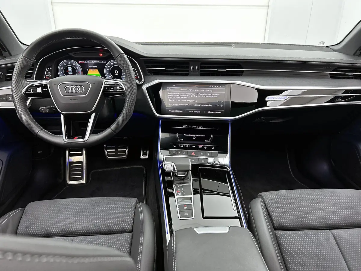 50 TFSI e quattro S edition Competition 299 PK | Automaat | Navigatie | 360 Camera | Panoramadak | Adaptive Cruise Control | Climate Control | Stoelverwarming | Parkeersensoren | Virtual Coc