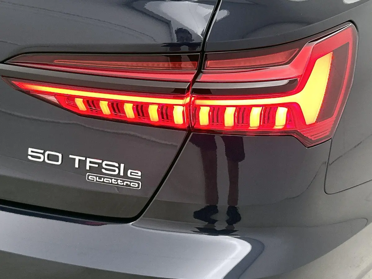 50 TFSI e quattro S edition Competition 299 PK | Automaat | Navigatie | 360 Camera | Panoramadak | Adaptive Cruise Control | Climate Control | Stoelverwarming | Parkeersensoren | Virtual Coc