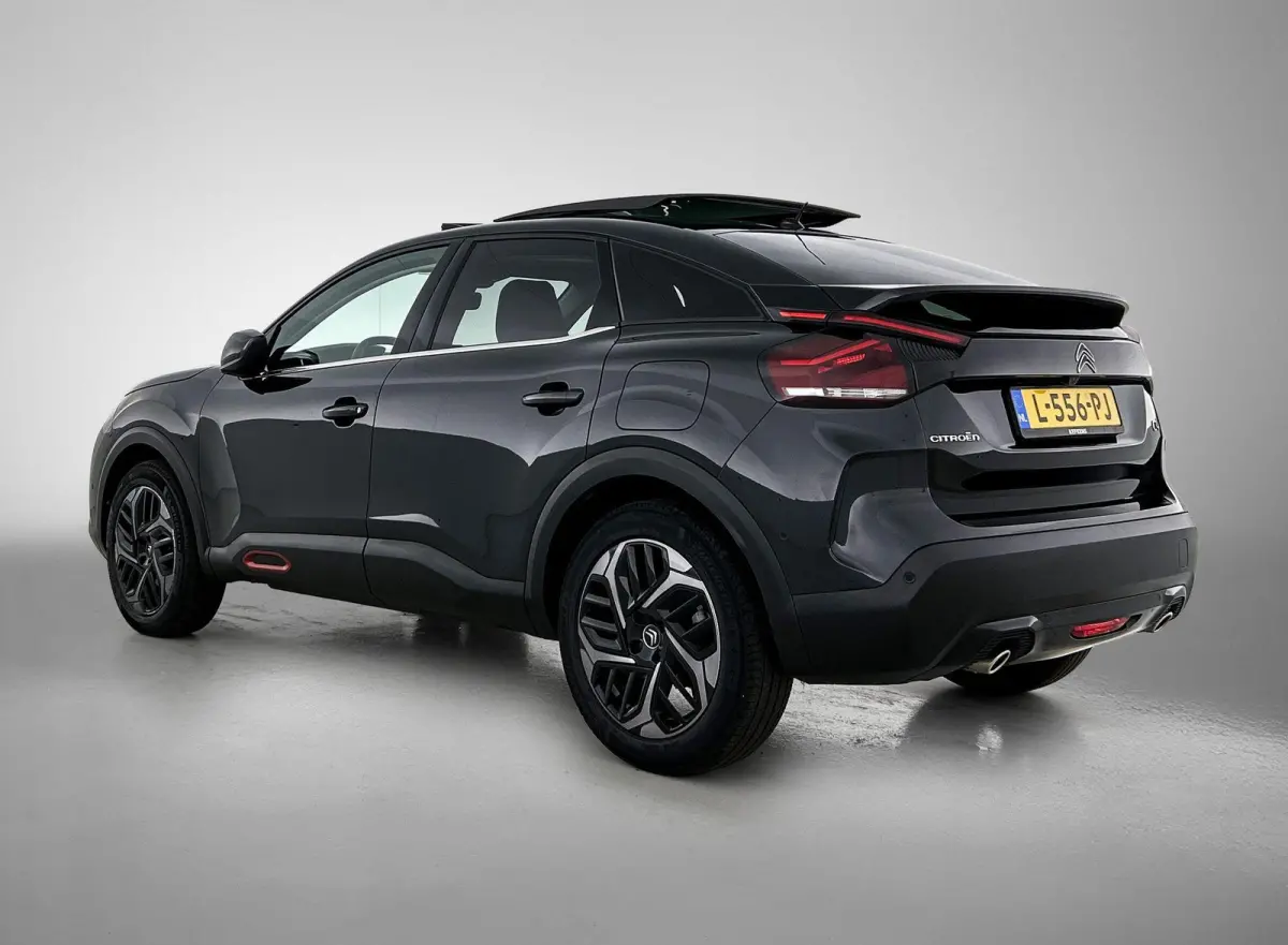 1.2 130pk Automaat Shine | Automaat | Lederen bekleding | Panoramadak | Schuifdak | Camera | Parkeersensoren | DAB | Navigatie | Apple carplay | Android auto | LED | Adaptive cruise control 