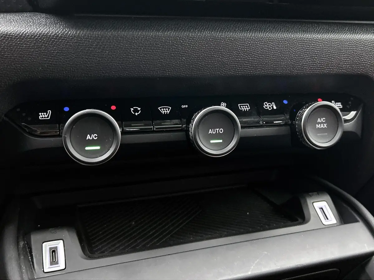 1.2 130pk Automaat Shine | Automaat | Lederen bekleding | Panoramadak | Schuifdak | Camera | Parkeersensoren | DAB | Navigatie | Apple carplay | Android auto | LED | Adaptive cruise control 