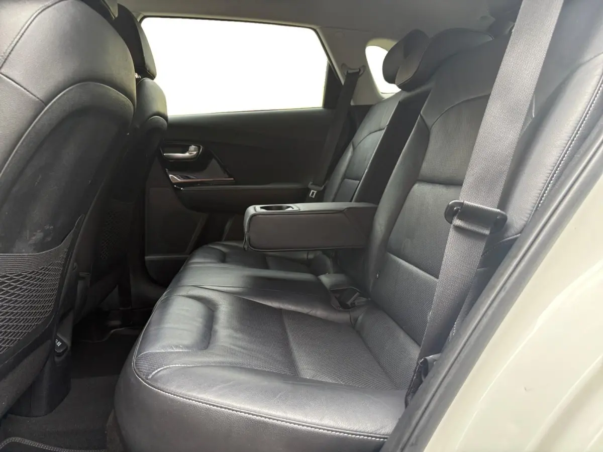 1.6 GDi Hybrid ExecutiveLine | Trekhaak | Stoel verwarming en koeling | Lederen bekleding | Navigatie | Dodehoek detectie | Apple Carplay / Android Auto | Verbruik 1 op 20!