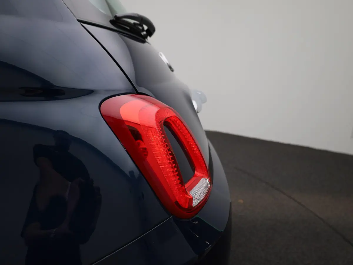 1.0 Hybrid Lounge | PARKEERSENSOREN | CRUISE CONTROL | NAVIGATIE | LMV | LED |