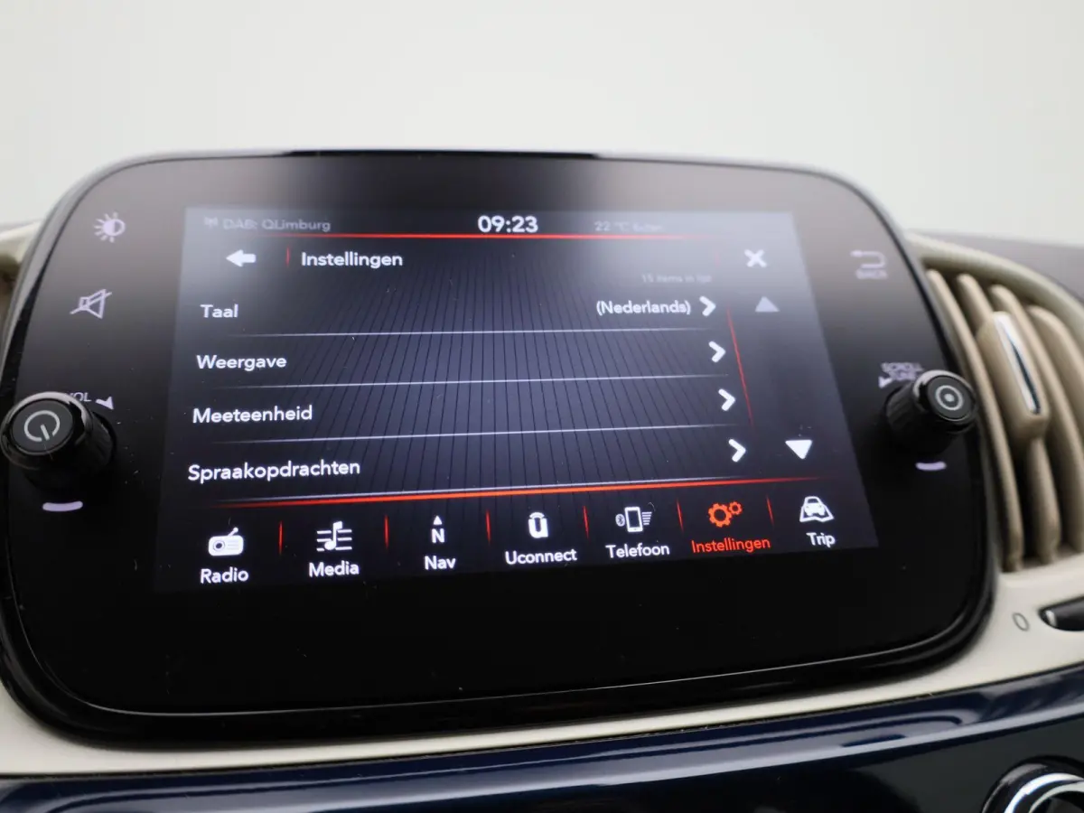 1.0 Hybrid Lounge | PARKEERSENSOREN | CRUISE CONTROL | NAVIGATIE | LMV | LED |