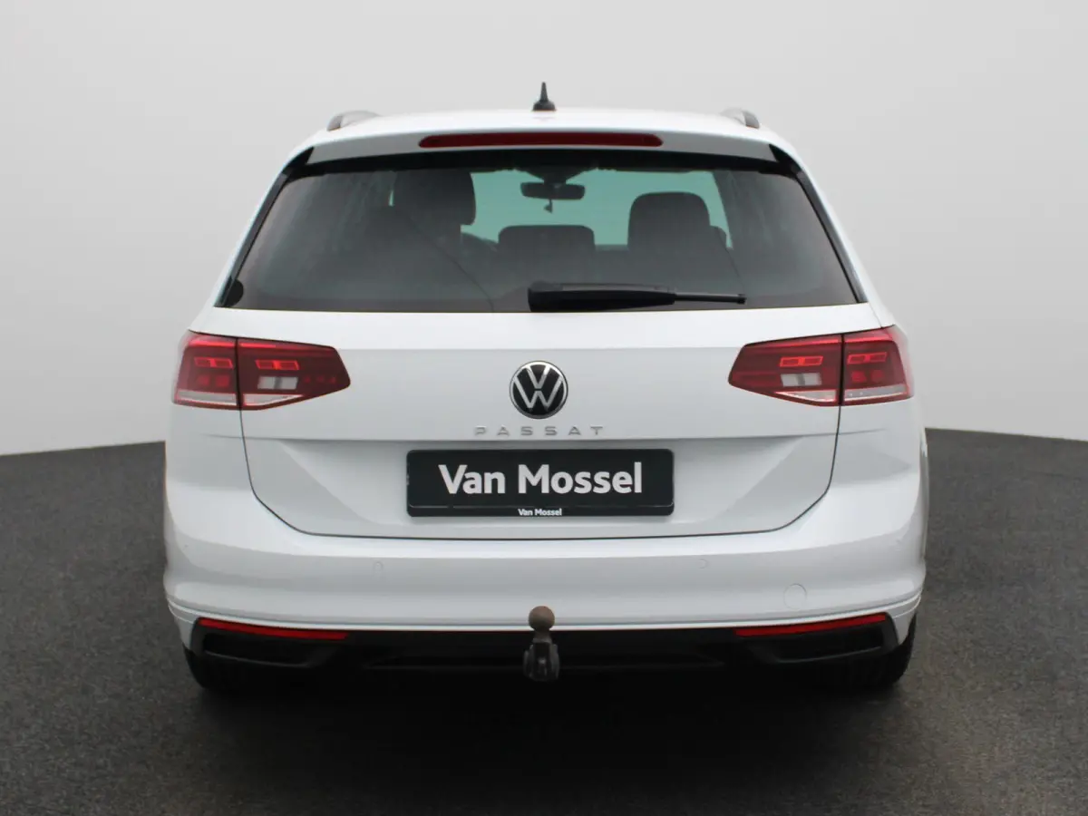 2.0 TDI Business | TREKHAAK | NAVIGATIE | STOELVERWARMING | CAMERA | KEYLESS | CLIMATE CONTROL | ADAPTIEF CRUISECONTROL | LMV |