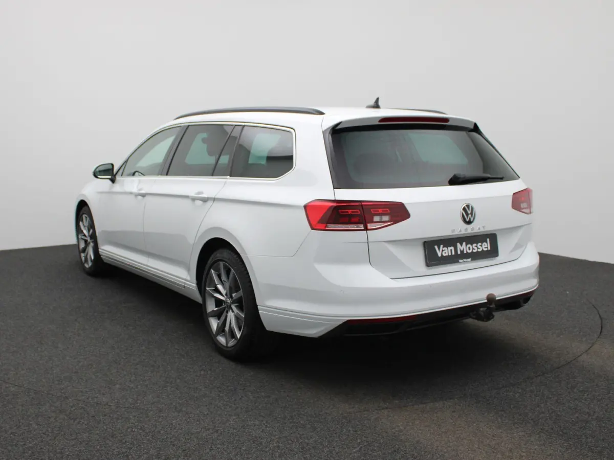 2.0 TDI Business | TREKHAAK | NAVIGATIE | STOELVERWARMING | CAMERA | KEYLESS | CLIMATE CONTROL | ADAPTIEF CRUISECONTROL | LMV |