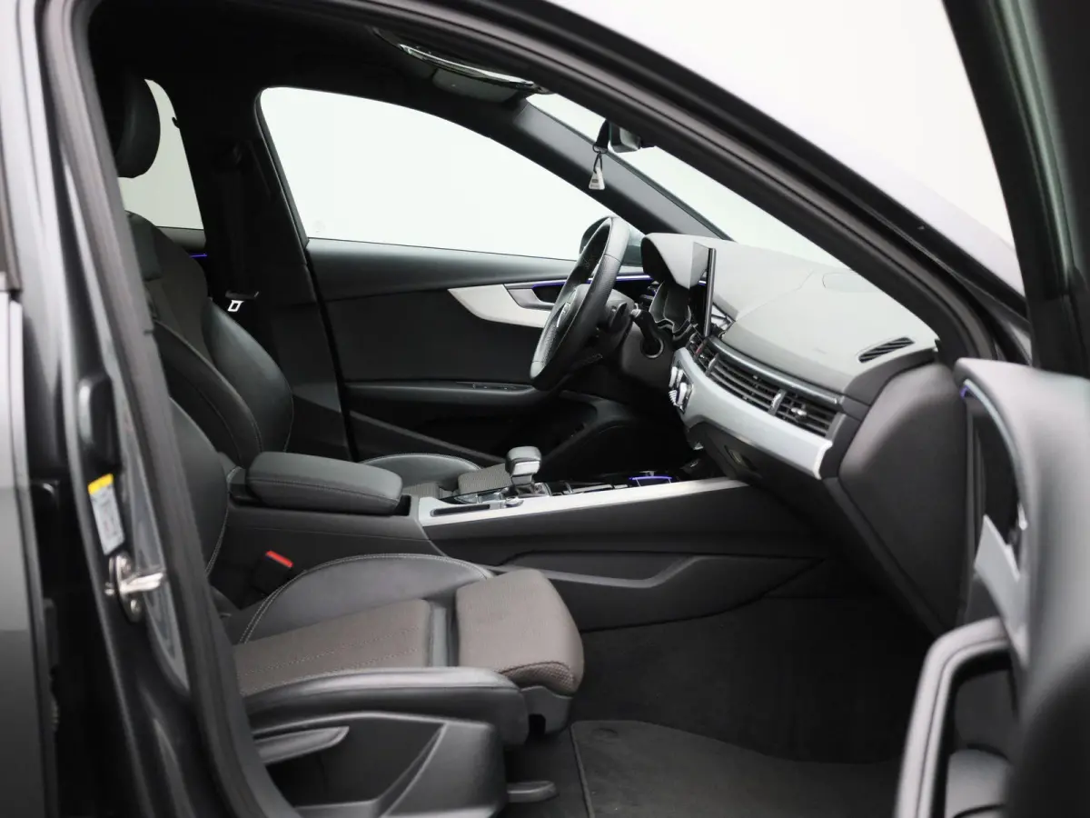 35 TFSI S edition Competition | CLIMATE CONTROL | ELEK.KOFFERBAK | NAVIGATIE | HALF-LEDER | DIGITAAL DASHBOARD | LMV | PARKEERSENSOREN | KEYLESS | LED | SFEERVERLICHTING |