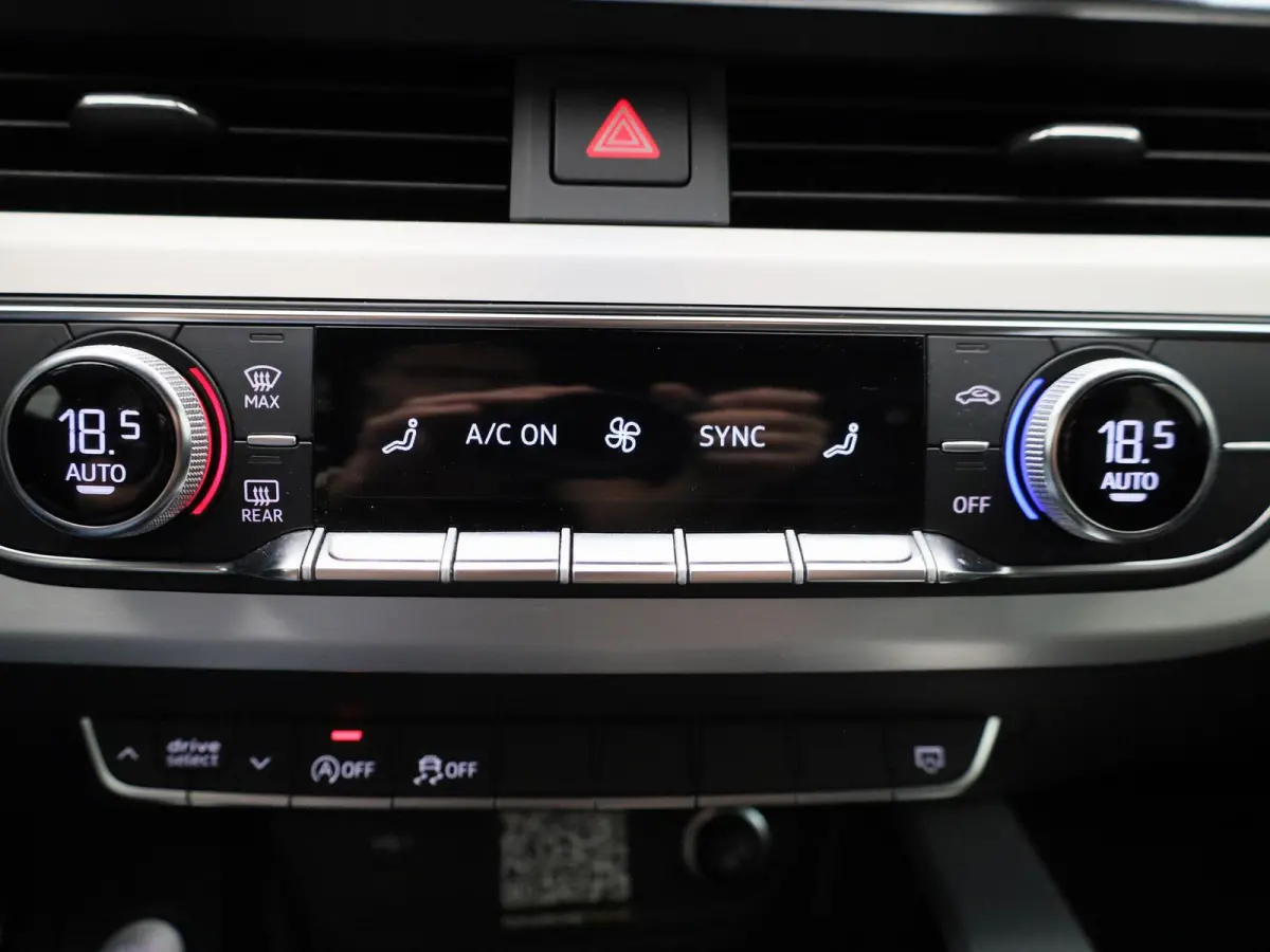 35 TFSI S edition Competition | CLIMATE CONTROL | ELEK.KOFFERBAK | NAVIGATIE | HALF-LEDER | DIGITAAL DASHBOARD | LMV | PARKEERSENSOREN | KEYLESS | LED | SFEERVERLICHTING |