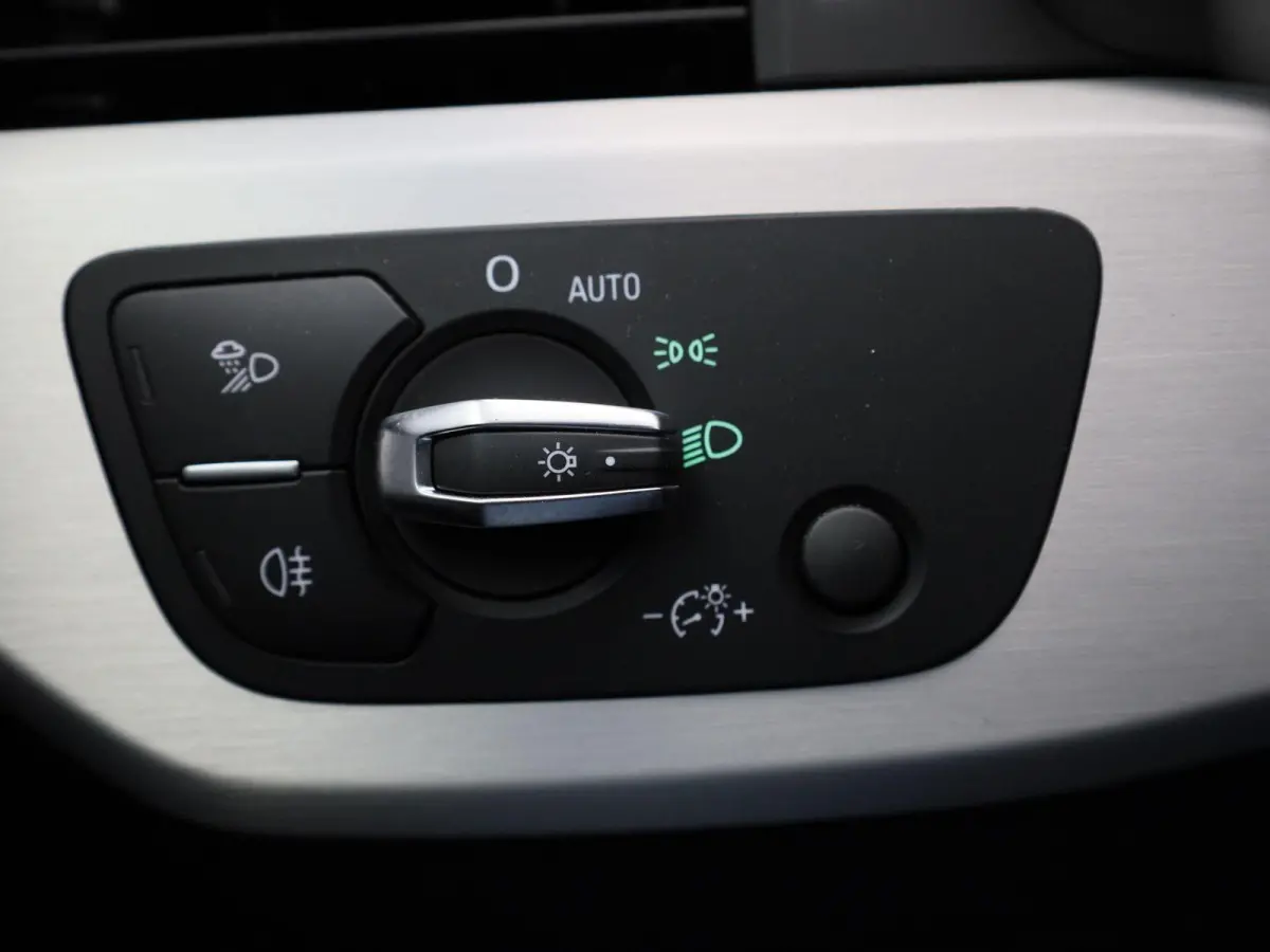 35 TFSI S edition Competition | CLIMATE CONTROL | ELEK.KOFFERBAK | NAVIGATIE | HALF-LEDER | DIGITAAL DASHBOARD | LMV | PARKEERSENSOREN | KEYLESS | LED | SFEERVERLICHTING |