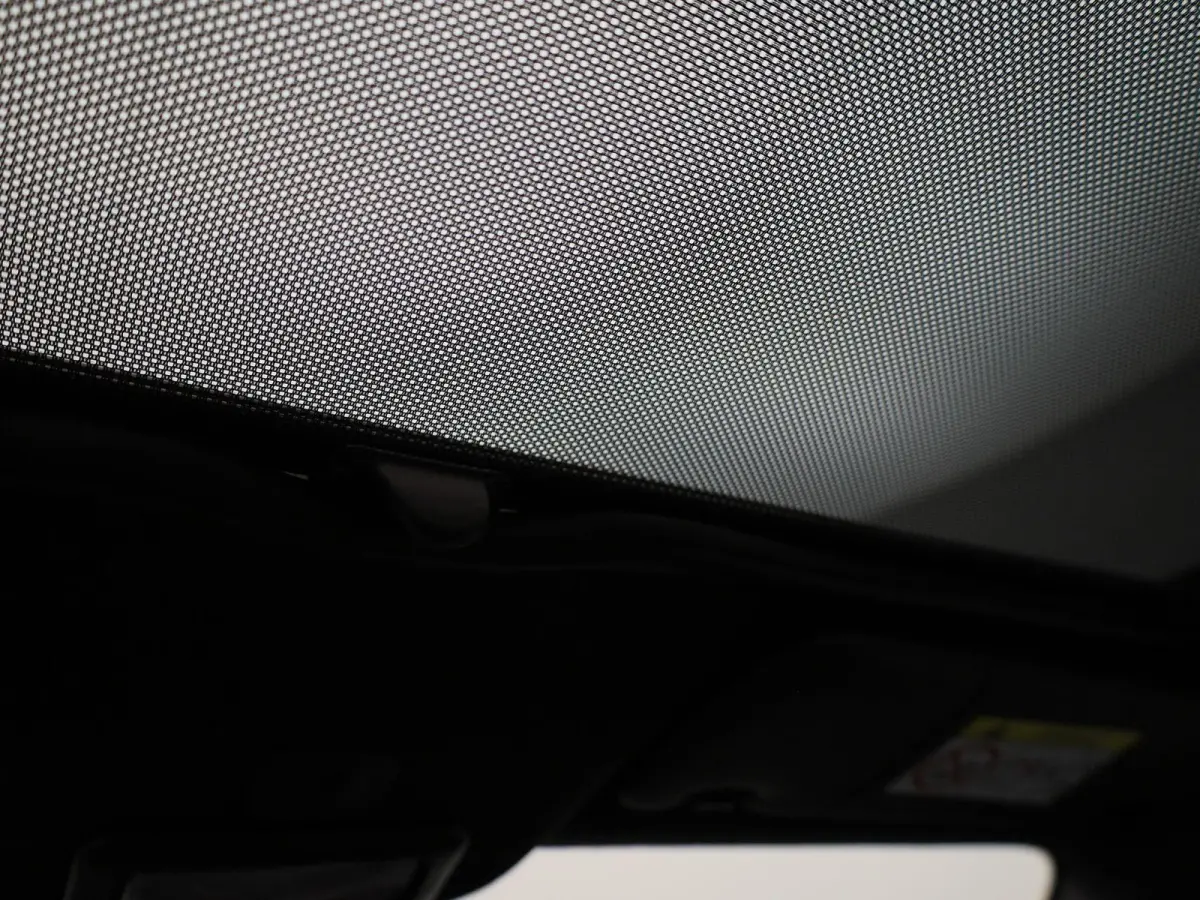 1.0 Hybrid Dolcevita | LEDER | CLIMATE CONTROL | NAVIGATIE | PANORAMADAK | LMV |