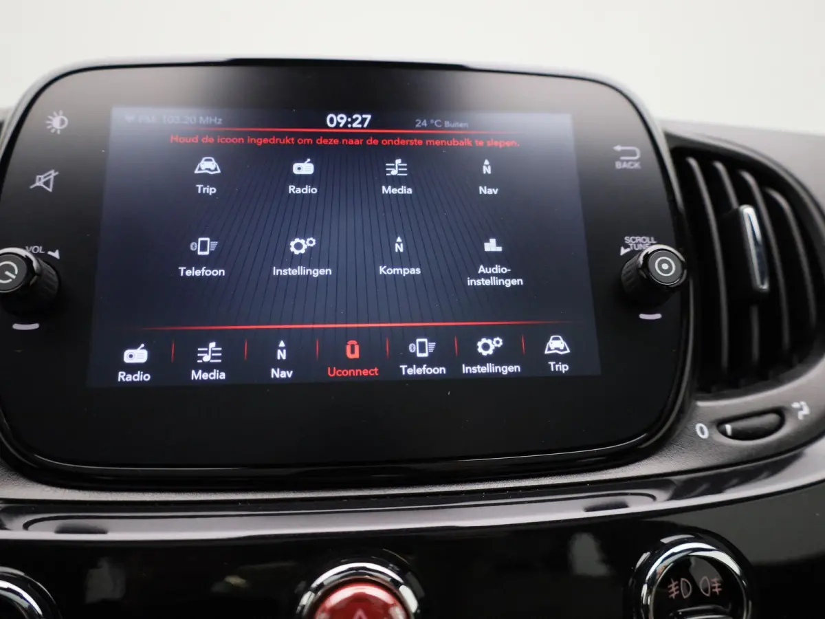 1.0 Hybrid Dolcevita | LEDER | CLIMATE CONTROL | NAVIGATIE | PANORAMADAK | LMV |