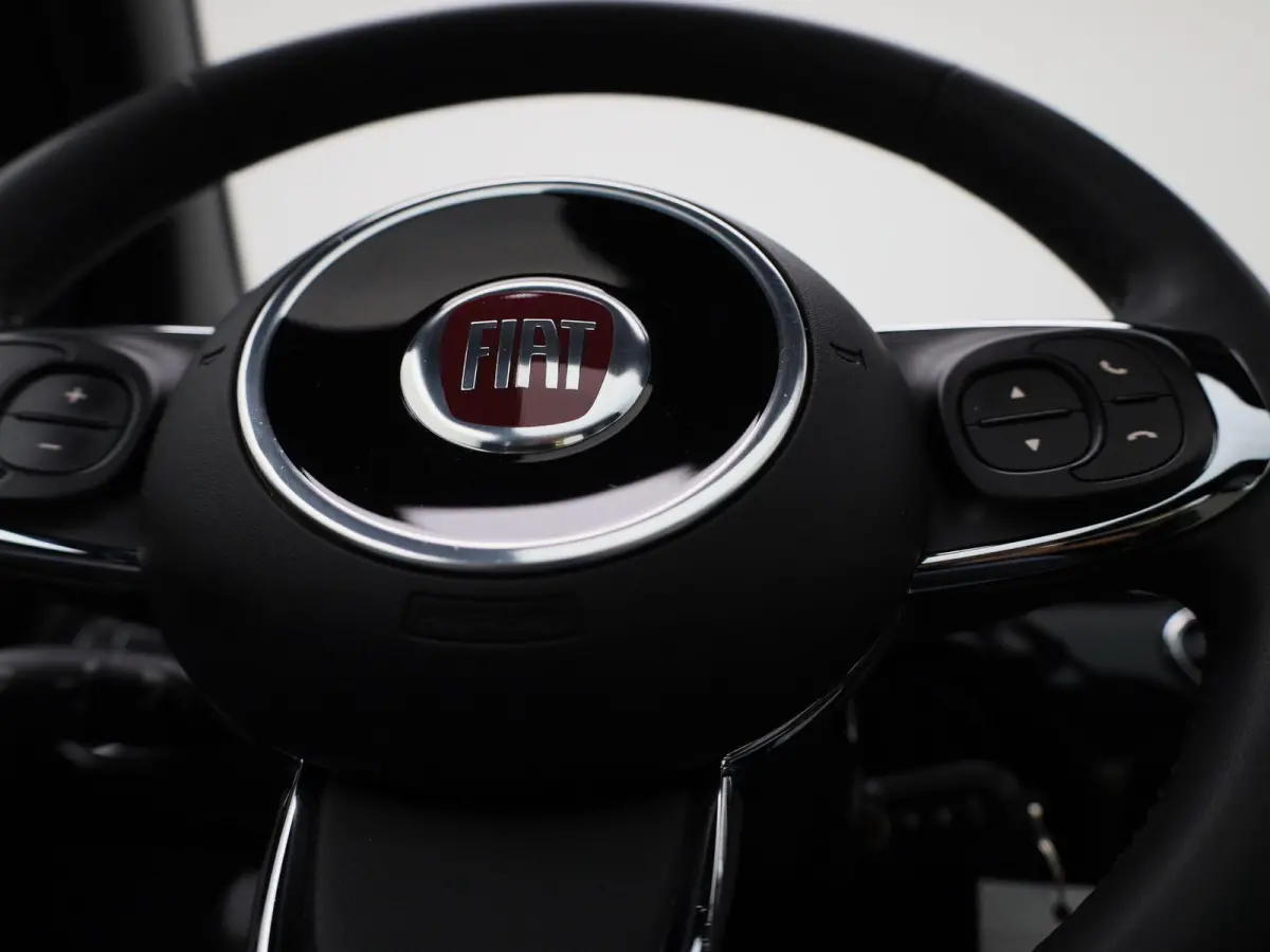 1.0 Hybrid Dolcevita | LEDER | CLIMATE CONTROL | NAVIGATIE | PANORAMADAK | LMV |