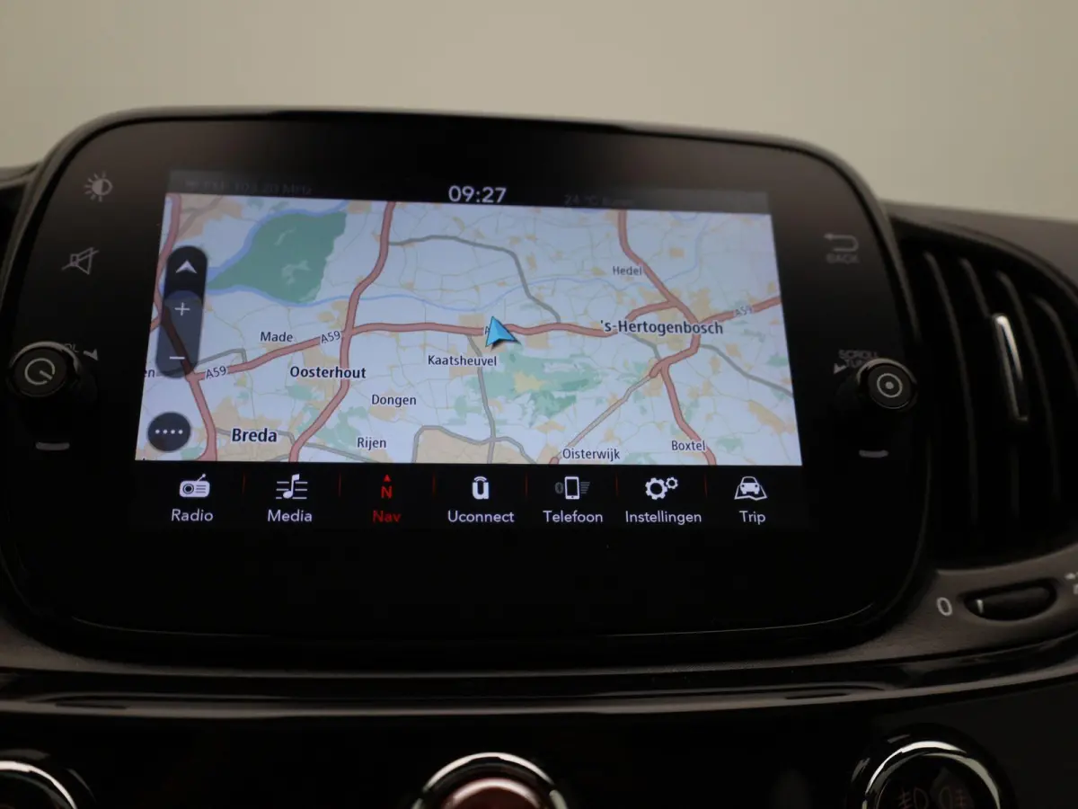 1.0 Hybrid Dolcevita | LEDER | CLIMATE CONTROL | NAVIGATIE | PANORAMADAK | LMV |