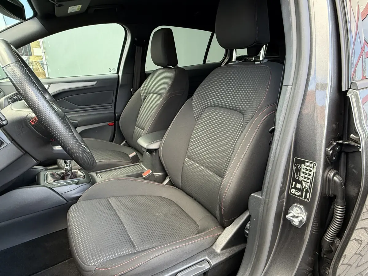 BWJ 2022 1.0 EcoBoost Hybrid 126PK ST Line STUUR + STOELVERW. | NAVI | CLIMA | CRUISE | CARPLAY & ANDROID | CAMERA | LMV | PDC
