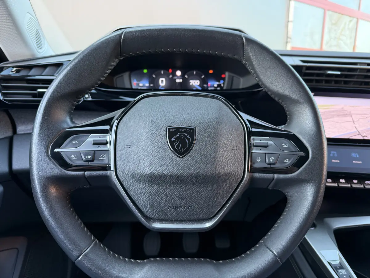 BWJ 2023 1.2 131 PK PureTech Allure TREKHAAK | FULL LED | HALF LEDER | KEYLESS | 360 CAMERA | CARPLAY + ANDROID | NAVI | CLIMA | CRUISE | LMV | PDC