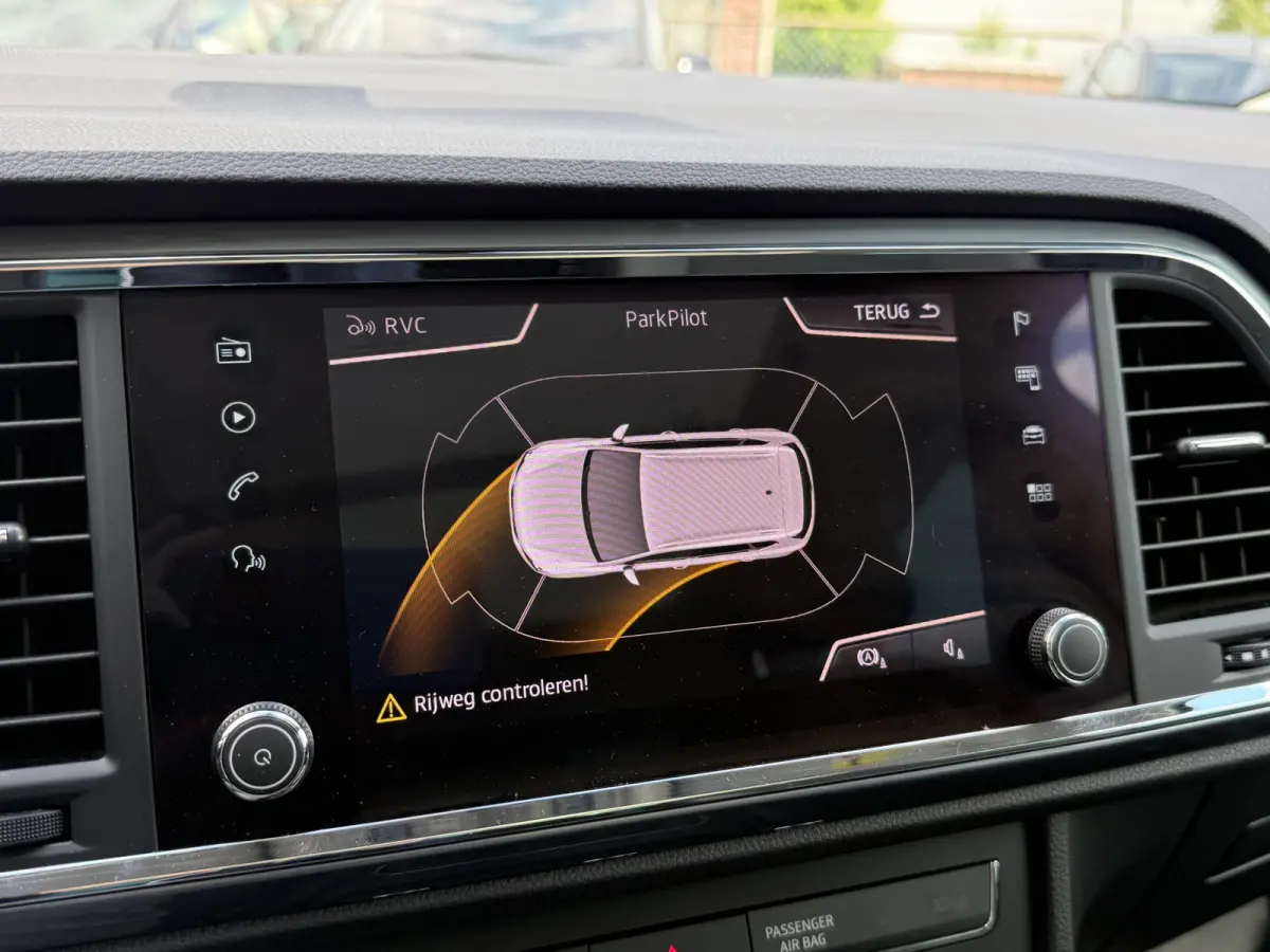BWJ 2020 1.0 EcoTSI 116 PK Style Business Intense TREKHAAK | PANO | VIRTUAL COCKPIT | BEATS AUDIO | CARPLAY + ANDROID |  NAVI | CLIMA | CRUISE | BLUETOOTH | CAMERA | PDC | LMV | MULTIFUNCT. 
