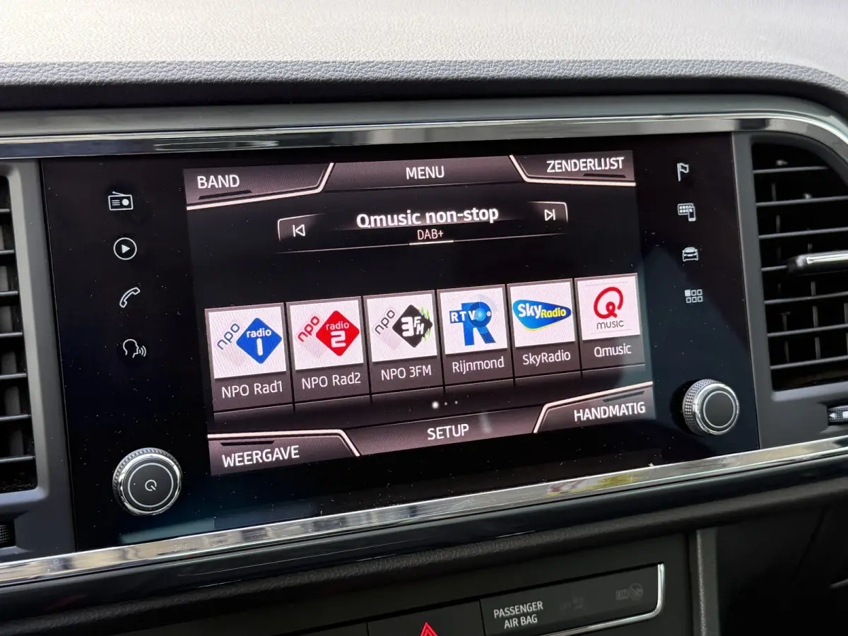 BWJ 2020 1.0 EcoTSI 116 PK Style Business Intense TREKHAAK | PANO | VIRTUAL COCKPIT | BEATS AUDIO | CARPLAY + ANDROID |  NAVI | CLIMA | CRUISE | BLUETOOTH | CAMERA | PDC | LMV | MULTIFUNCT. 