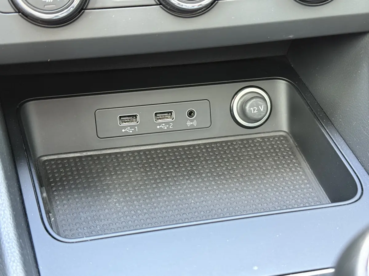 BWJ 2020 1.0 EcoTSI 116 PK Style Business Intense TREKHAAK | PANO | VIRTUAL COCKPIT | BEATS AUDIO | CARPLAY + ANDROID |  NAVI | CLIMA | CRUISE | BLUETOOTH | CAMERA | PDC | LMV | MULTIFUNCT. 