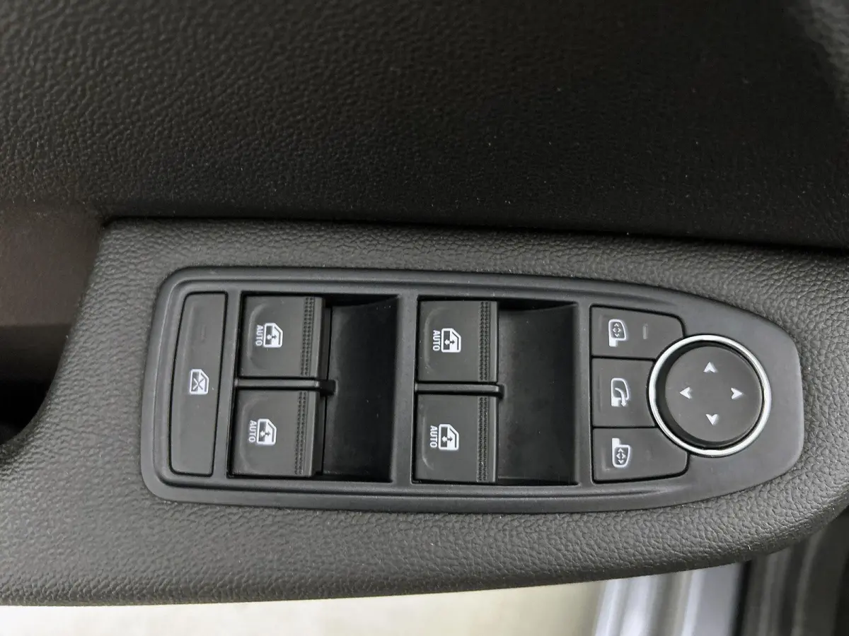 1.0 TCe Initiale Paris | Trekhaak | Camera | Airco | Cruise Control | Navigatie | LPG-Installatie