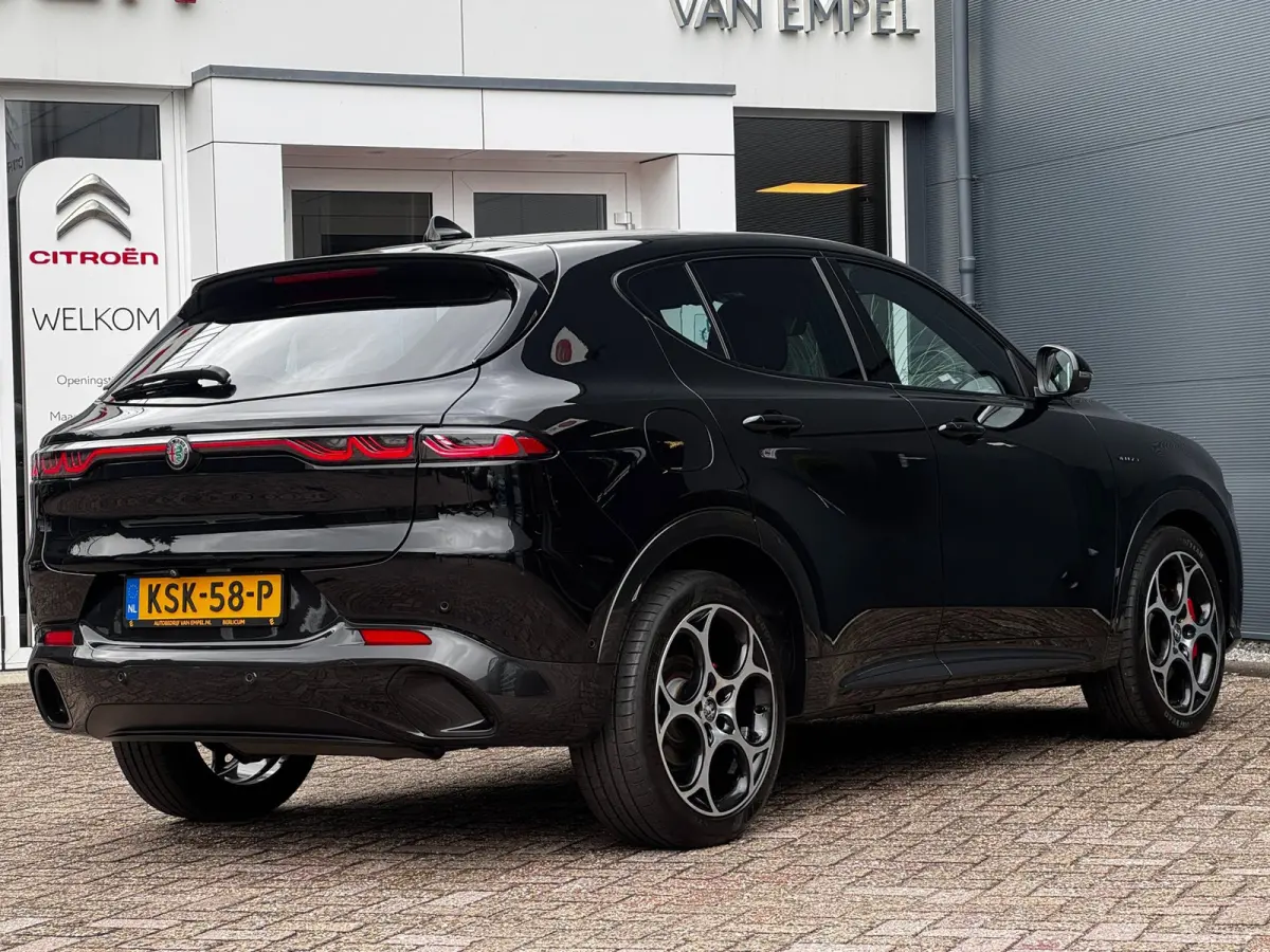 1.5T Hybrid Veloce | Leder + Memory | Alfa dealer onderhouden | Harman/Kardon | 360 Camera | Winter Pack