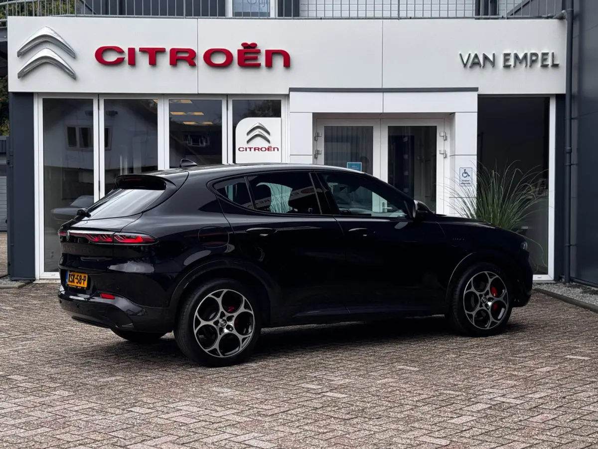 1.5T Hybrid Veloce | Leder + Memory | Alfa dealer onderhouden | Harman/Kardon | 360 Camera | Winter Pack