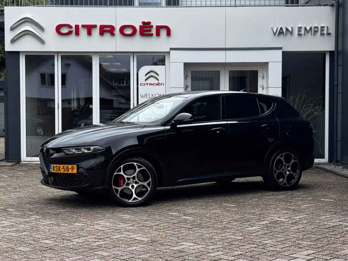 1.5T Hybrid Veloce | Leder + Memory | Alfa dealer onderhouden | Harman/Kardon | 360 Camera | Winter Pack
