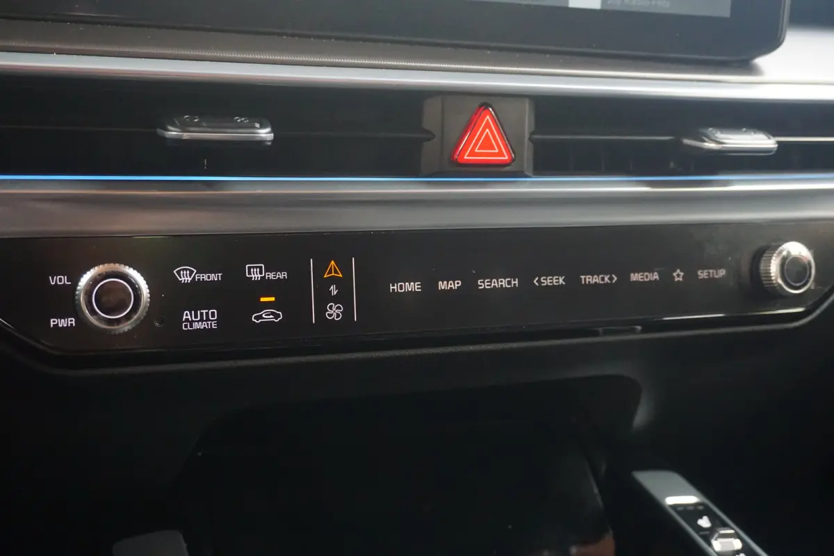 1.6 T-GDi Plug-in Hybrid 4WD ExecutiveLine 7-Persoons | 100% SoH | Trekhaak Afneembaar | Full Options | | Achterbank verwarmd | Achteruitrijcamera | Audio installatie premium