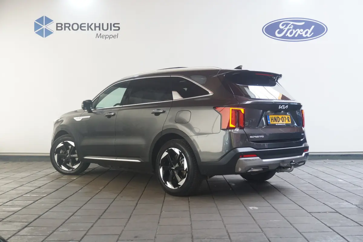 1.6 T-GDi Plug-in Hybrid 4WD ExecutiveLine 7-Persoons | 100% SoH | Trekhaak Afneembaar | Full Options | | Achterbank verwarmd | Achteruitrijcamera | Audio installatie premium