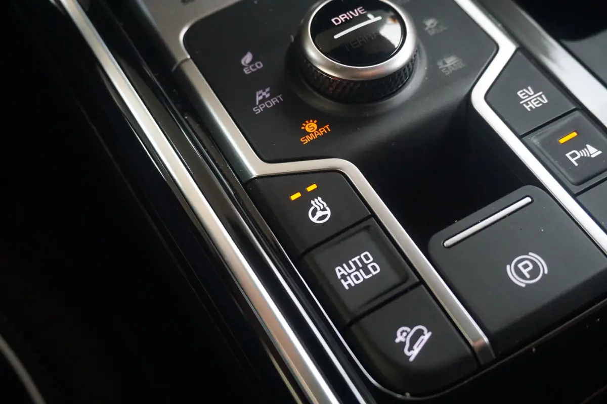1.6 T-GDi Plug-in Hybrid 4WD ExecutiveLine 7-Persoons | 100% SoH | Trekhaak Afneembaar | Full Options | | Achterbank verwarmd | Achteruitrijcamera | Audio installatie premium