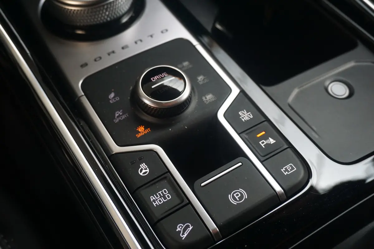 1.6 T-GDi Plug-in Hybrid 4WD ExecutiveLine 7-Persoons | 100% SoH | Trekhaak Afneembaar | Full Options | | Achterbank verwarmd | Achteruitrijcamera | Audio installatie premium