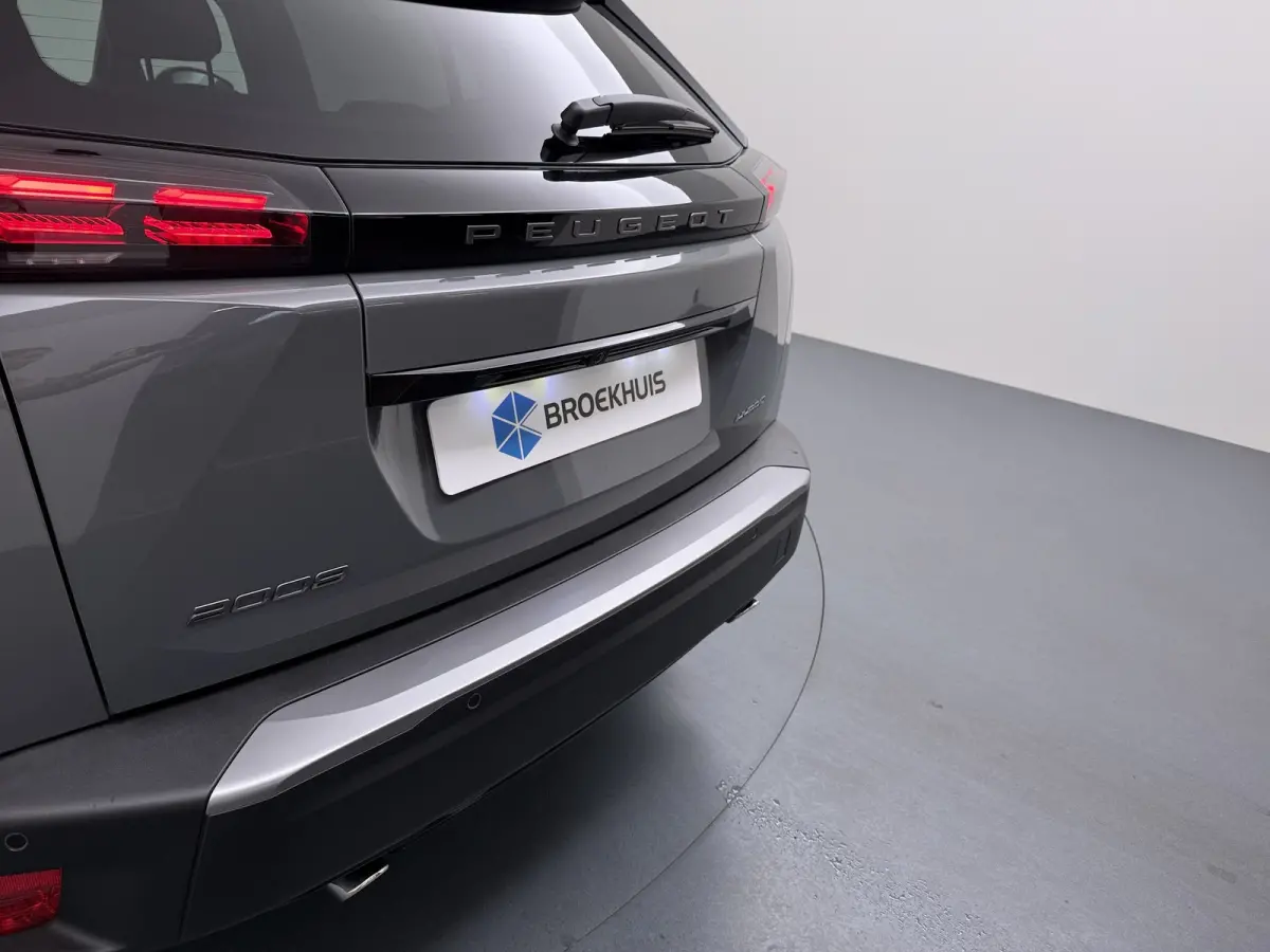 Allure | Active Safety Brake met camera en radar (automatisch noodremsysteem) met Distance Alert (waarschuwing dreigende aanrijding) | Advanced Active Safety Brake met camera en radar | Clim