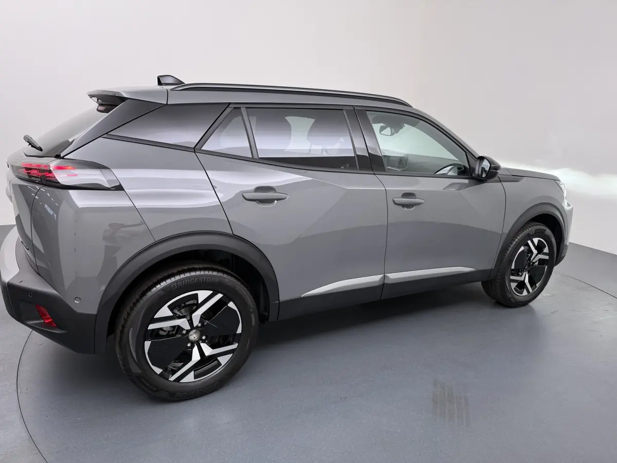 Allure | Active Safety Brake met camera en radar (automatisch noodremsysteem) met Distance Alert (waarschuwing dreigende aanrijding) | Advanced Active Safety Brake met camera en radar | Clim