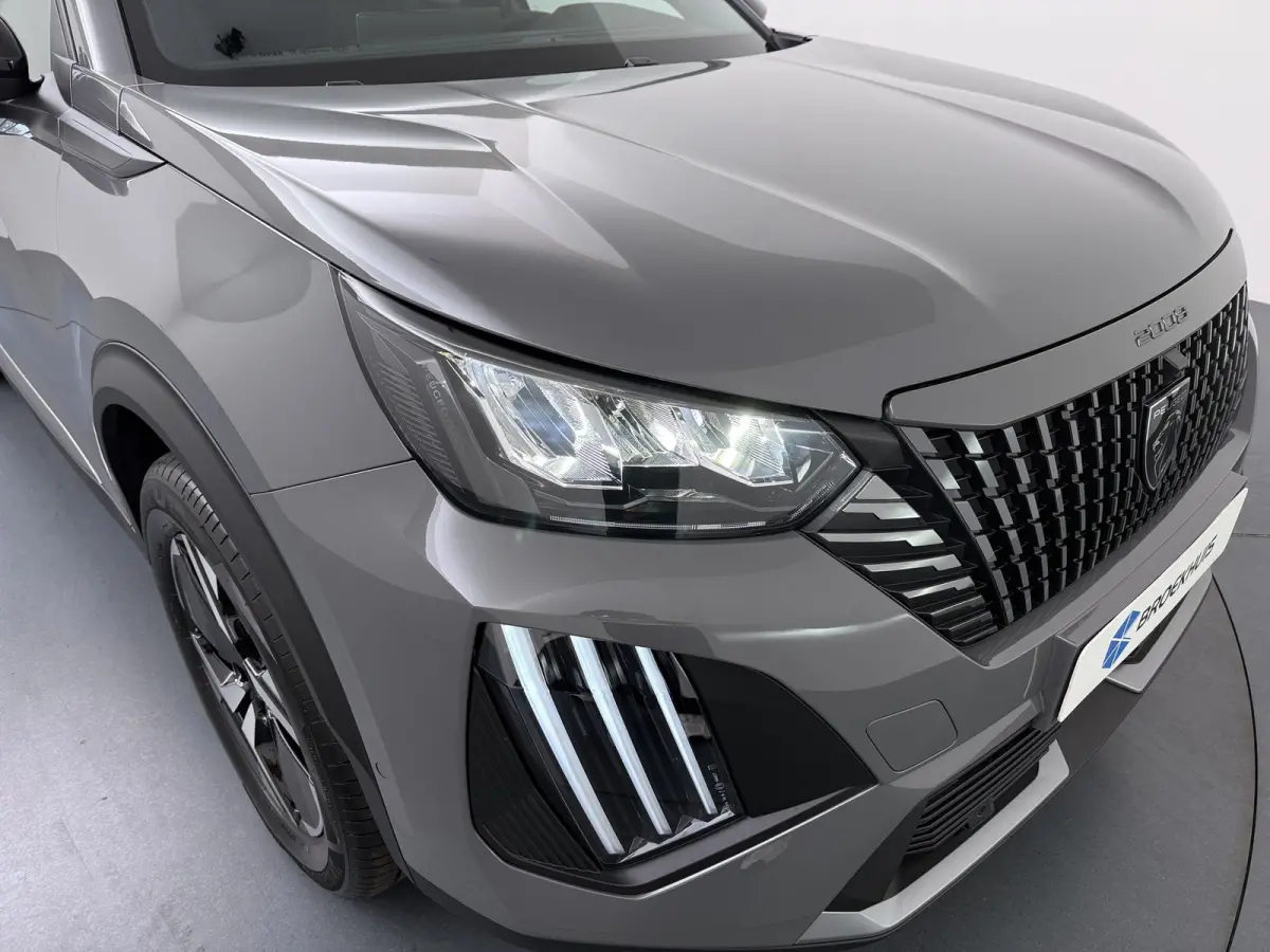 Allure | Active Safety Brake met camera en radar (automatisch noodremsysteem) met Distance Alert (waarschuwing dreigende aanrijding) | Advanced Active Safety Brake met camera en radar | Clim