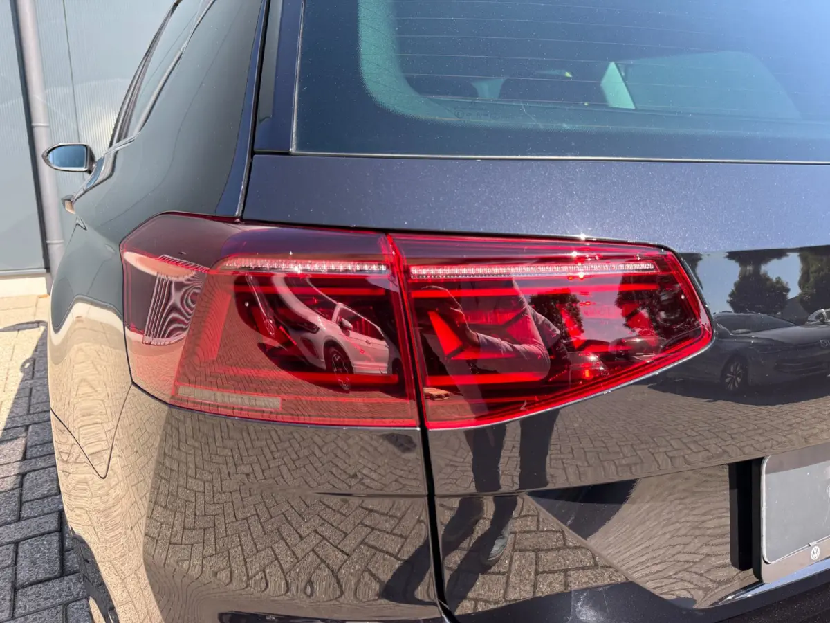 1.4 TSI PHEV GTE * AUTOMAAT * Parkeercamera * Massage * Keyless *