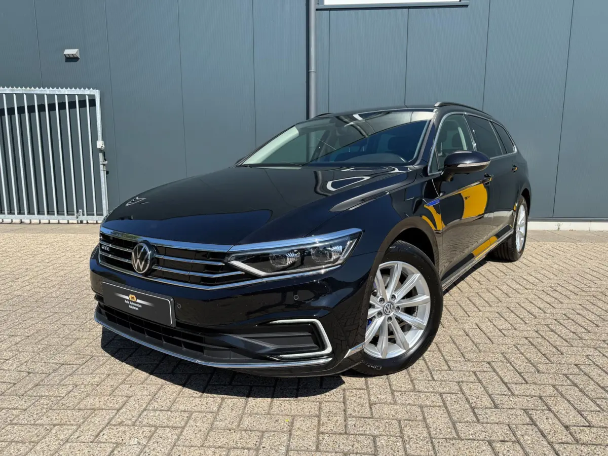 1.4 TSI PHEV GTE * AUTOMAAT * Parkeercamera * Massage * Keyless *
