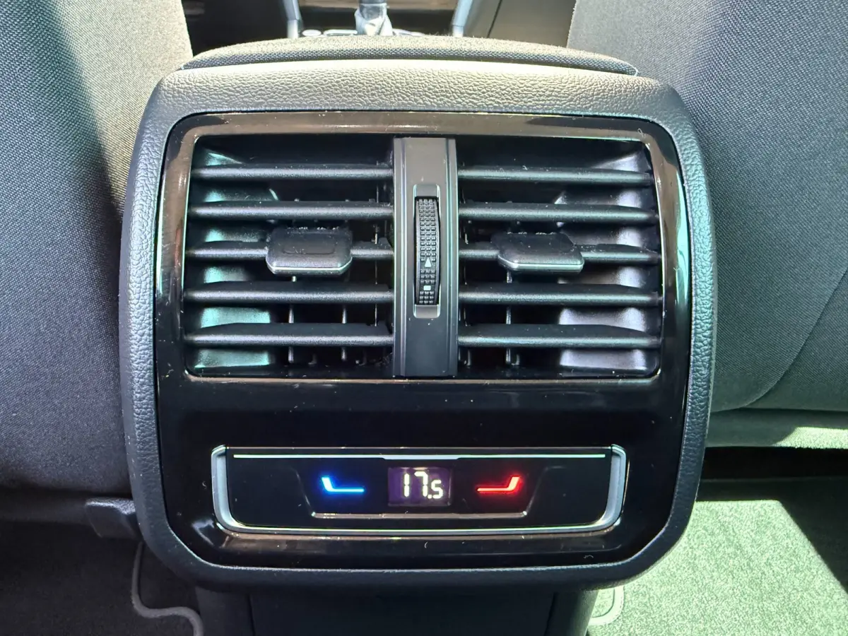 1.4 TSI PHEV GTE * AUTOMAAT * Parkeercamera * Massage * Keyless *