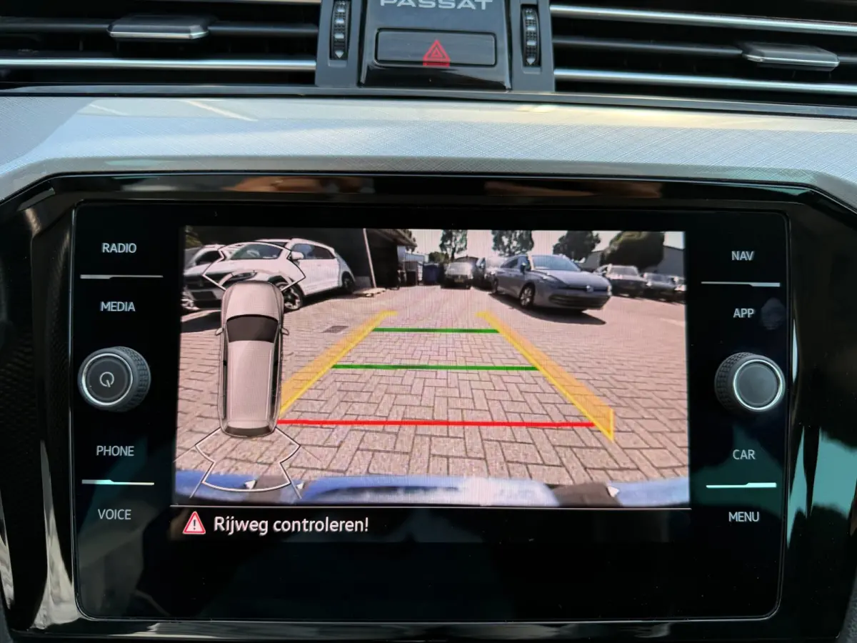 1.4 TSI PHEV GTE * AUTOMAAT * Parkeercamera * Massage * Keyless *
