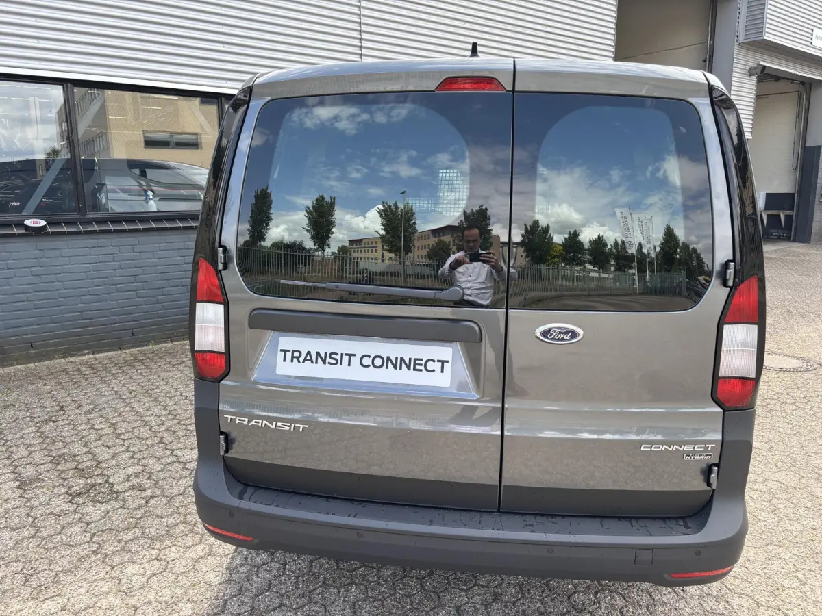 1.5 EcoBoost PHEV L2 Trend | Laadschot met Ruit | Ruit in achterdeuren | Apple carplay | Android Auto |