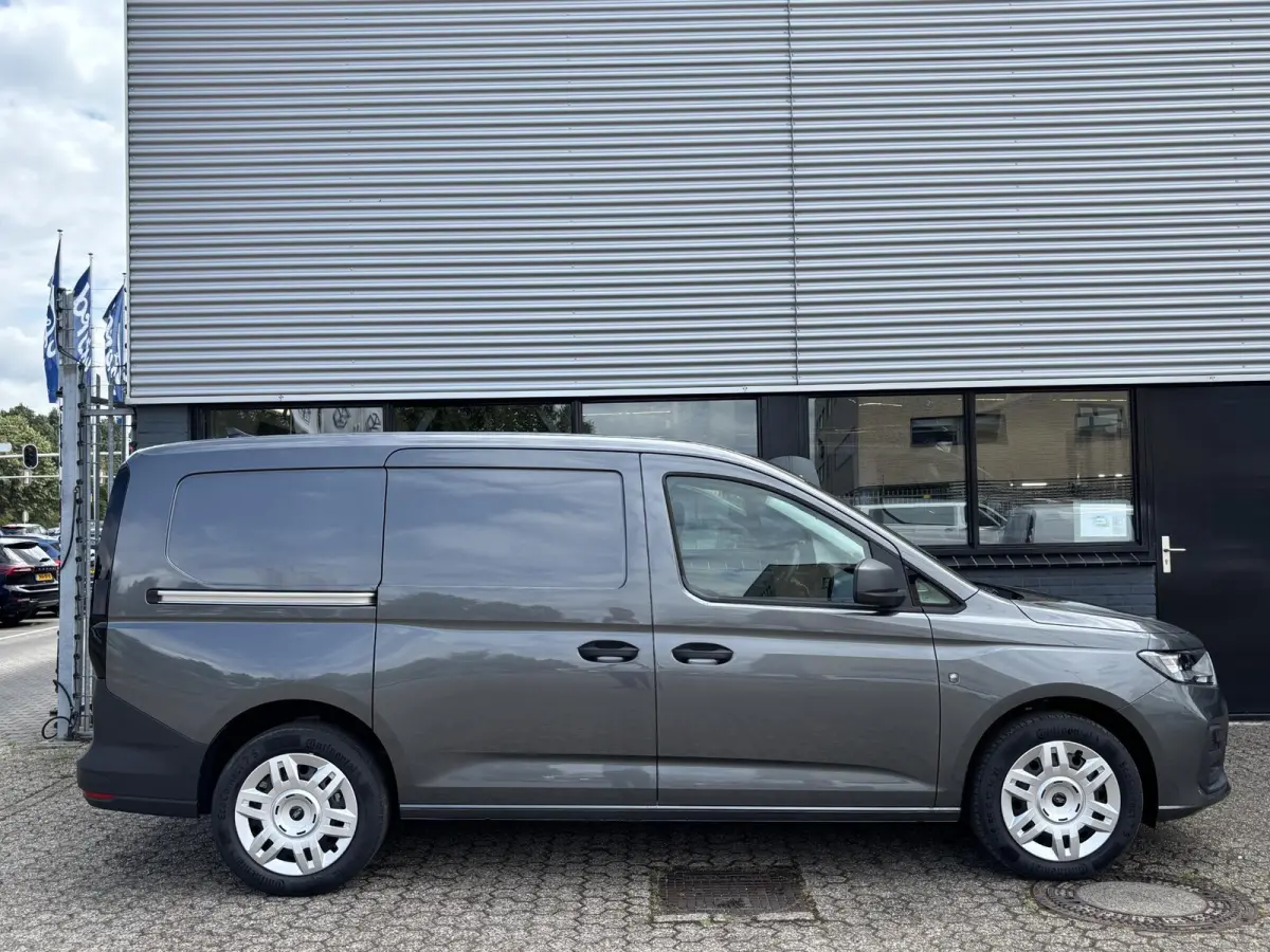 1.5 EcoBoost PHEV L2 Trend | Laadschot met Ruit | Ruit in achterdeuren | Apple carplay | Android Auto |