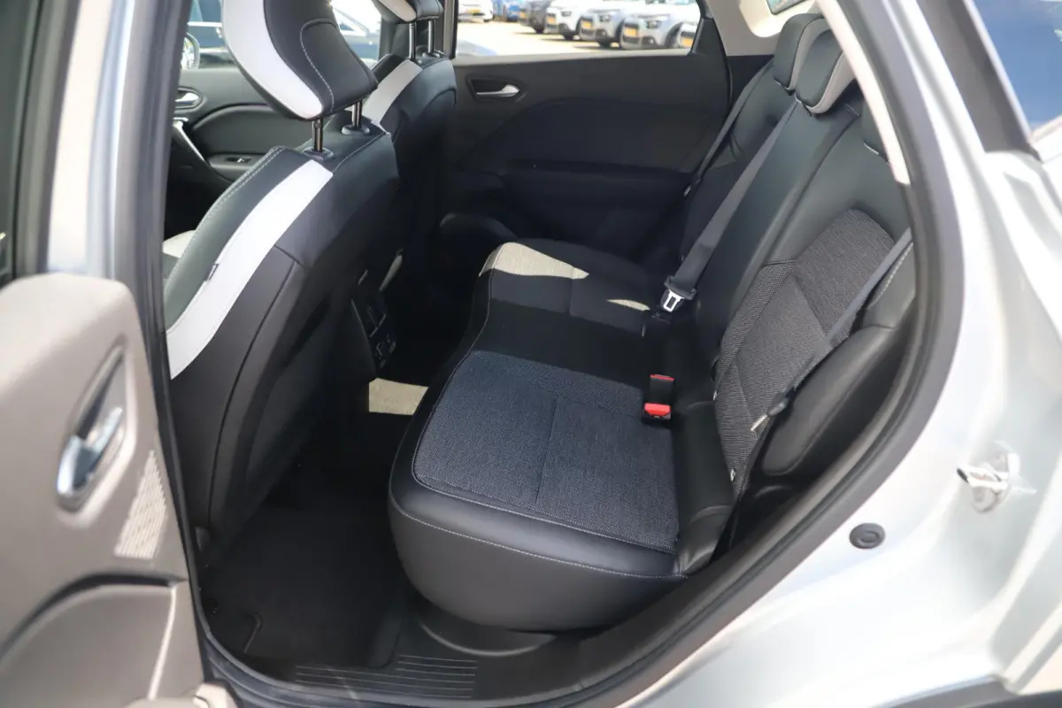 1.0 TCe 90 techno Navigatie Achteruitrijcamera Half Leder Carplay Android Climate Cruise Control