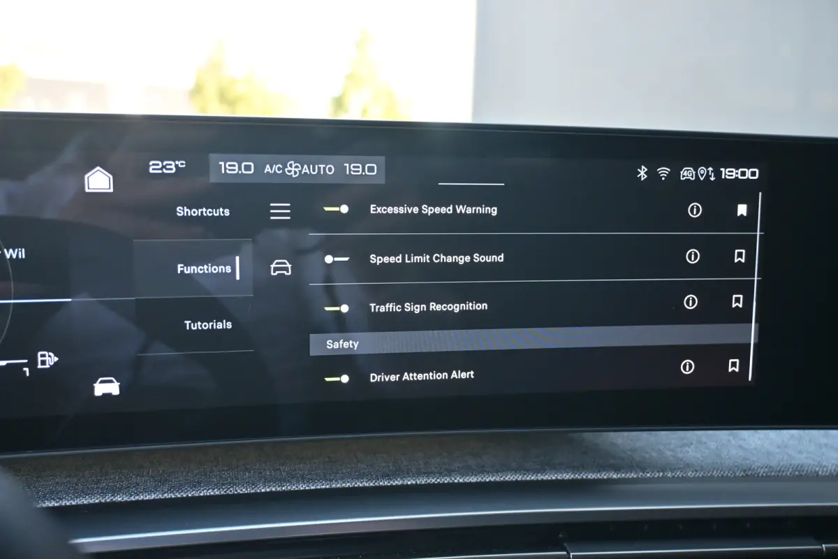 1.2 Hybrid 145 GT | Adaptief Cruise Control  | Keyless-Entry | Stuur/Stoelverwarming | Apple Carplay & Android Auto | Full Led |