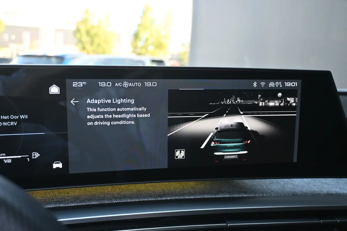 1.2 Hybrid 145 GT | Adaptief Cruise Control  | Keyless-Entry | Stuur/Stoelverwarming | Apple Carplay & Android Auto | Full Led |