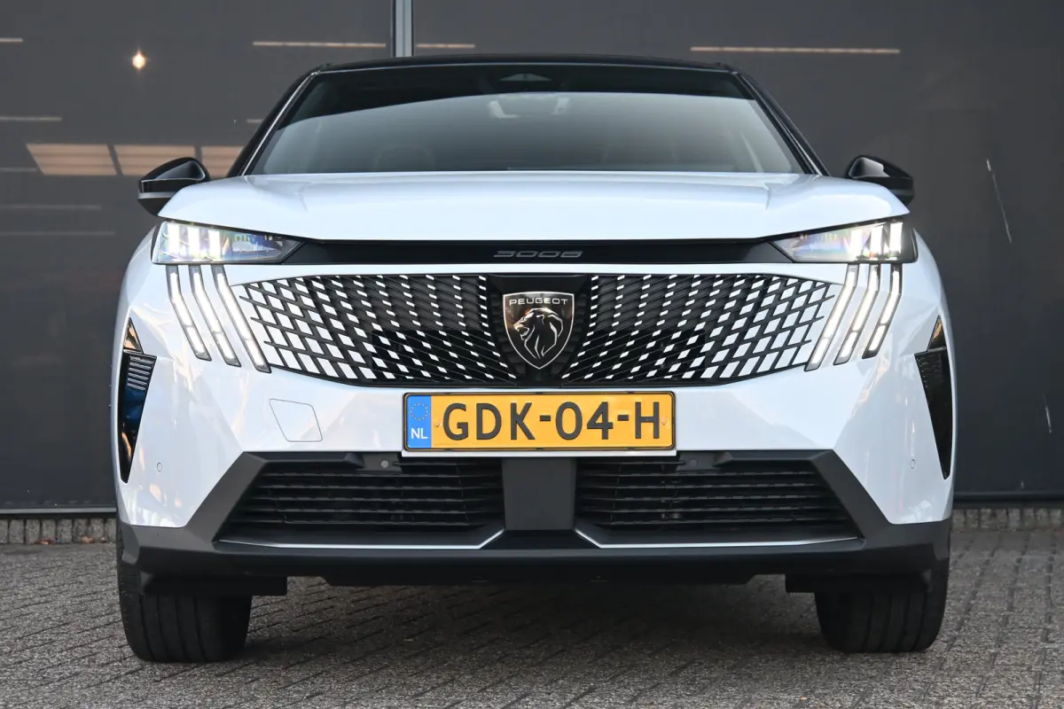 1.2 Hybrid 145 GT | Adaptief Cruise Control  | Keyless-Entry | Stuur/Stoelverwarming | Apple Carplay & Android Auto | Full Led |