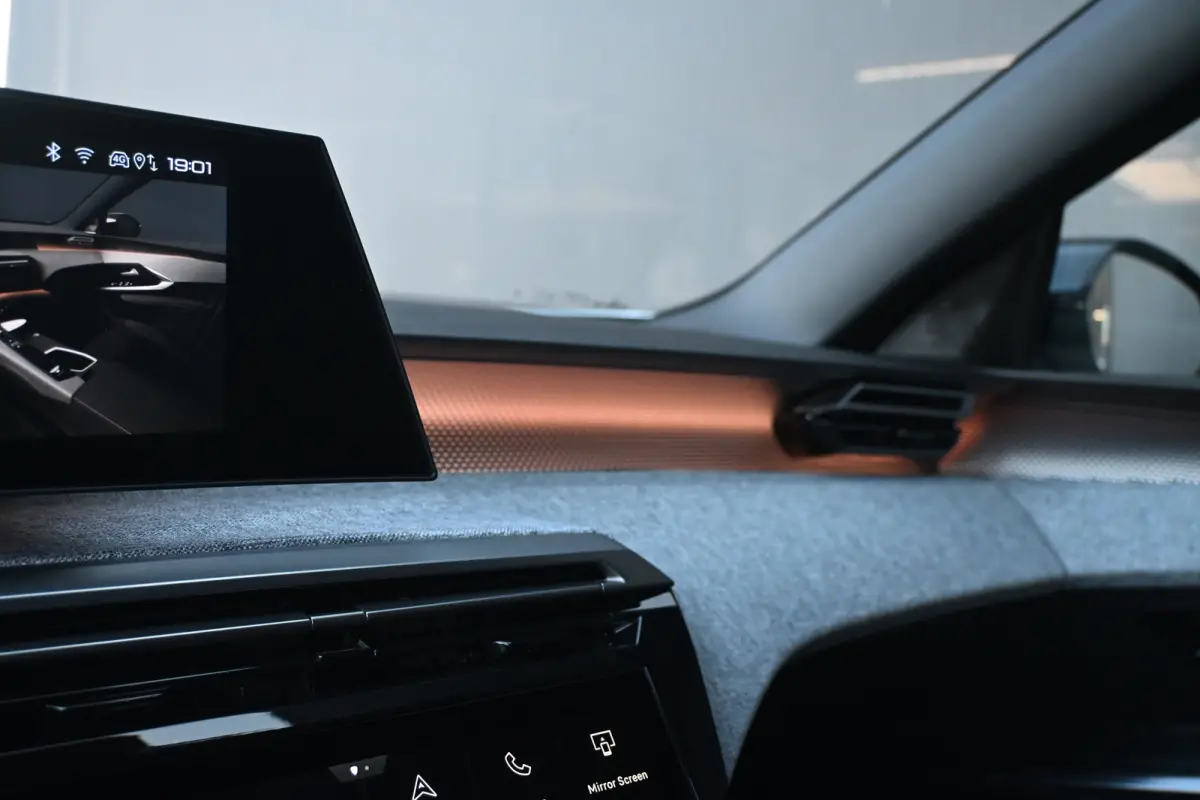 1.2 Hybrid 145 GT | Adaptief Cruise Control  | Keyless-Entry | Stuur/Stoelverwarming | Apple Carplay & Android Auto | Full Led |