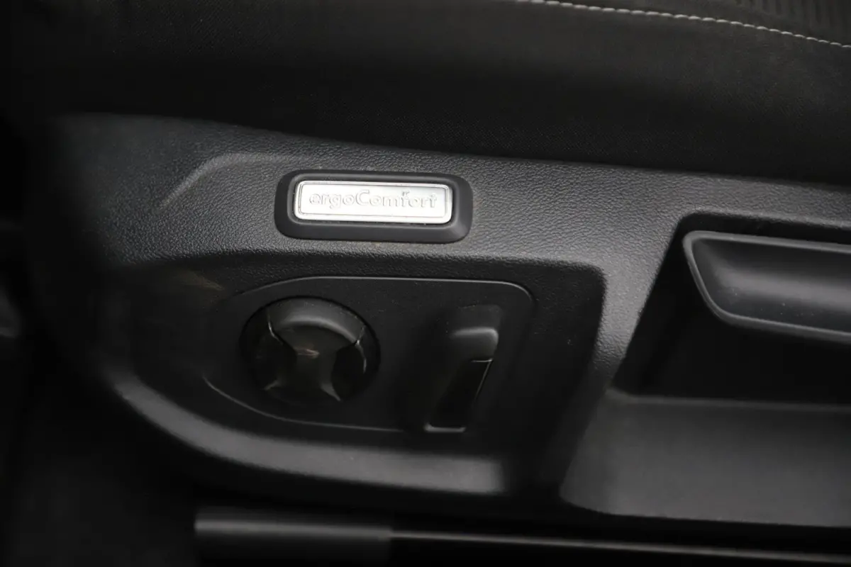 2.0 TDI DSG Automaat 150PK Navigatie Adaptive Cruise Lane Assist Parkeersensoren